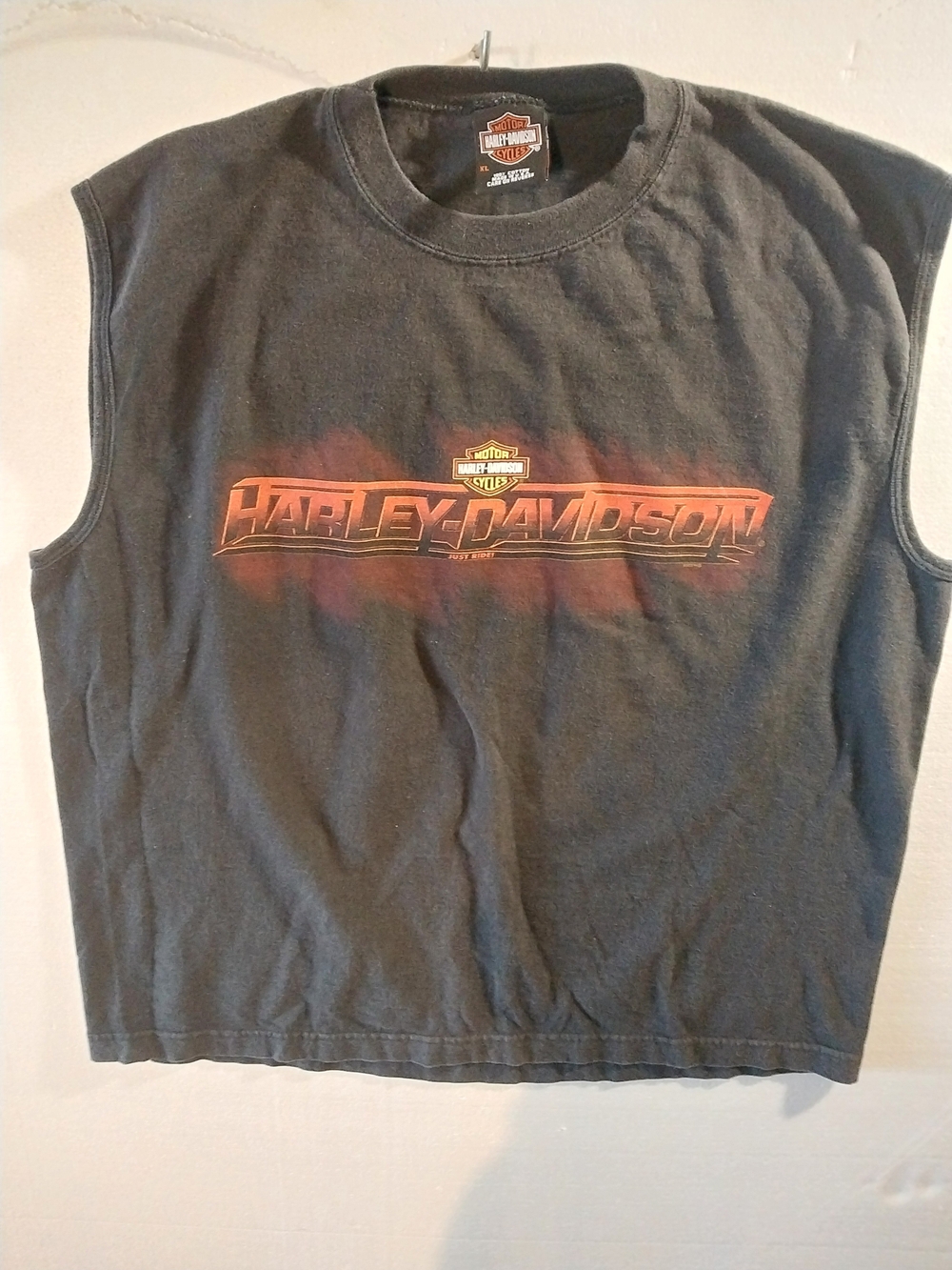 Harley-Davidson Black Sleeveless Tee with Orange Logo